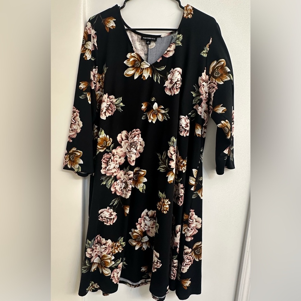 Fortune + Ivy Floral Black Dress - Picture 2 of 5